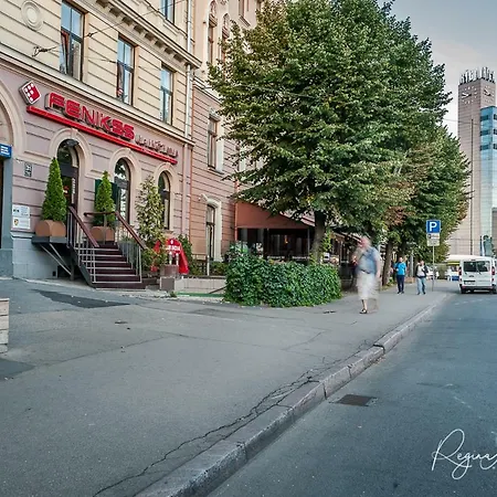 Appartement Flat In Front Of Station